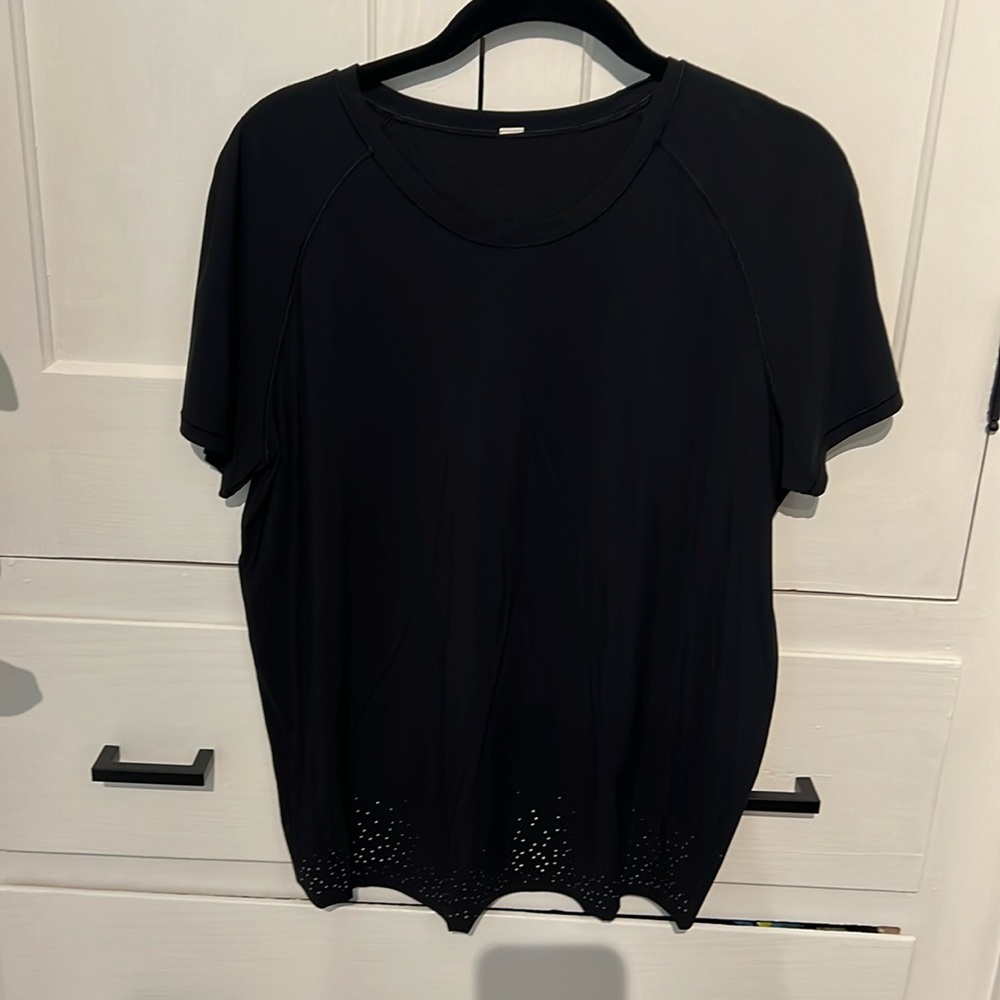 Lululemon split back shirt.